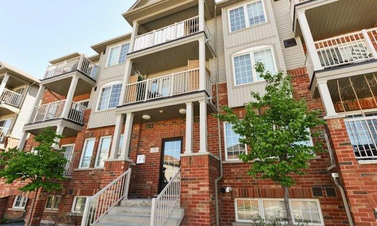 7-129 Isaac Devins Boulevard