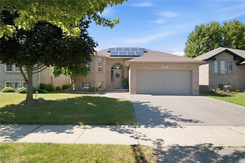62 Donegal Drive, Brantford, ON, N3T 6L2