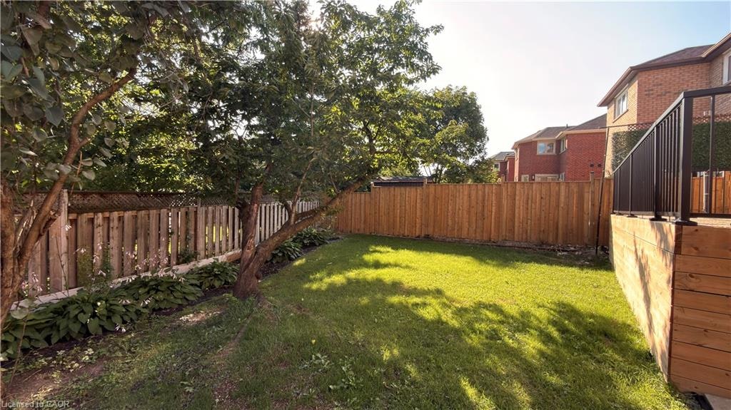 5202 Huntingfield Drive, Mississauga, ON, L5R 2L8 - 3