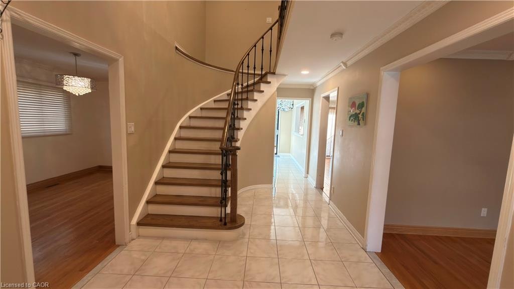 5202 Huntingfield Drive, Mississauga, ON, L5R 2L8 - 9