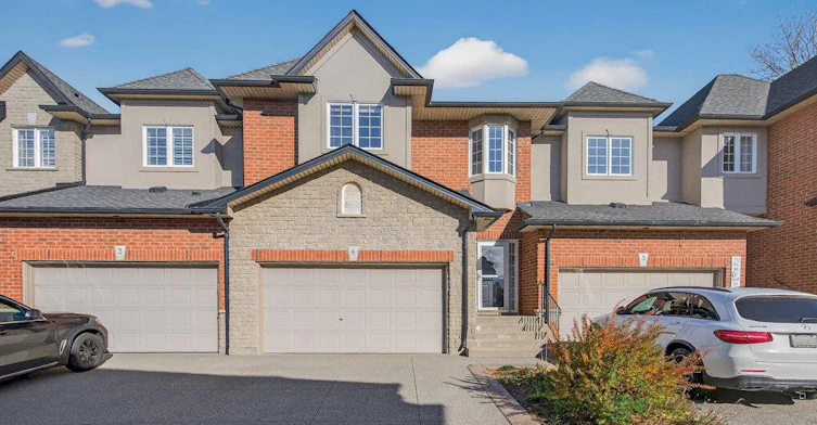 4-97 Sunvale Place, Hamilton, ON, L8E 4Z7