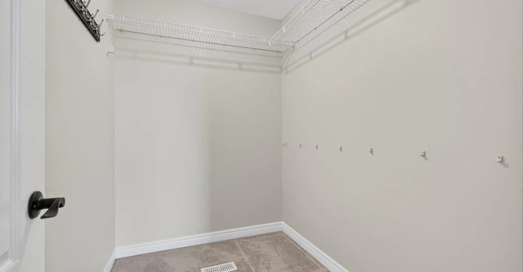 4-97 Sunvale Place, Hamilton, ON, L8E 4Z7 - 32