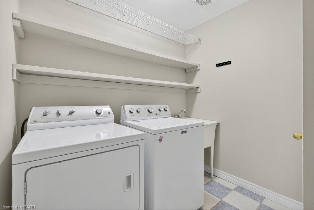 4-97 Sunvale Place, Hamilton, ON, L8E 4Z7 - 38