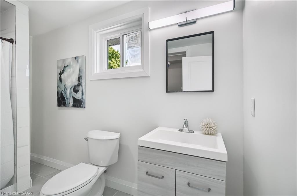 #1 (Main)-10 Comet Avenue, Hamilton, ON, L8H 7E5 - 9