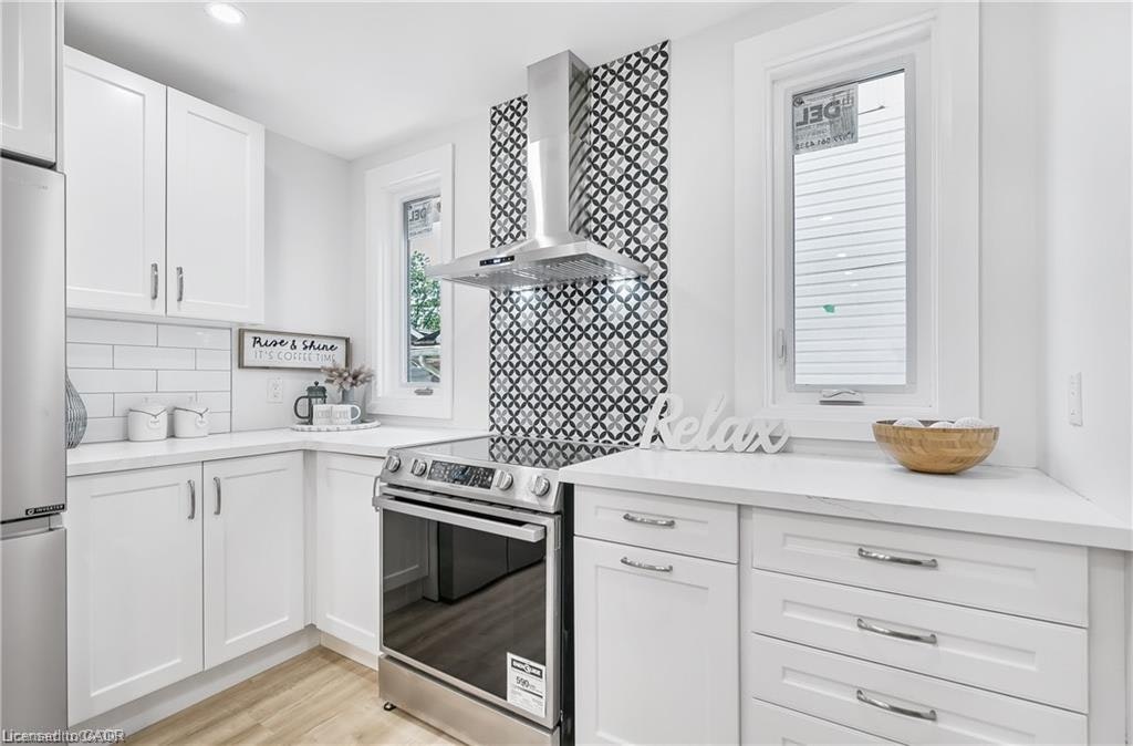 #1 (Main)-10 Comet Avenue, Hamilton, ON, L8H 7E5 - 5