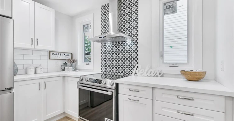 #1 (Main)-10 Comet Avenue, Hamilton, ON, L8H 7E5 - 5