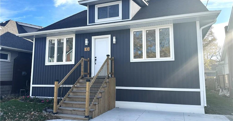 #1 (Main)-10 Comet Avenue, Hamilton, ON, L8H 7E5
