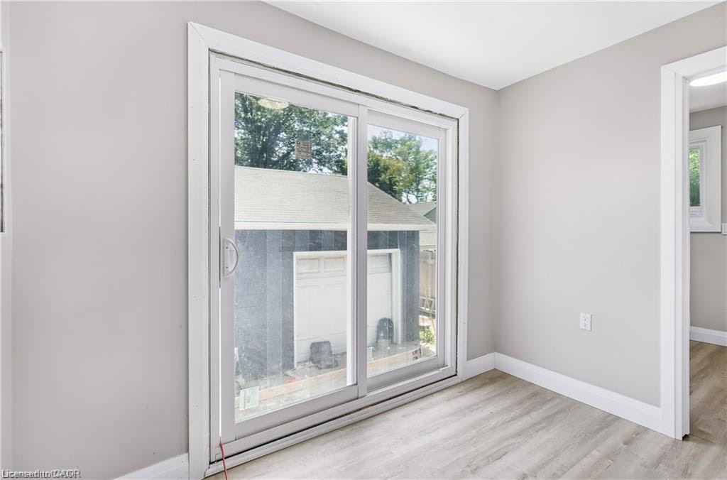 #1 (Main)-10 Comet Avenue, Hamilton, ON, L8H 7E5 - 12