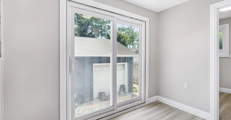 #1 (Main)-10 Comet Avenue, Hamilton, ON, L8H 7E5 - 12