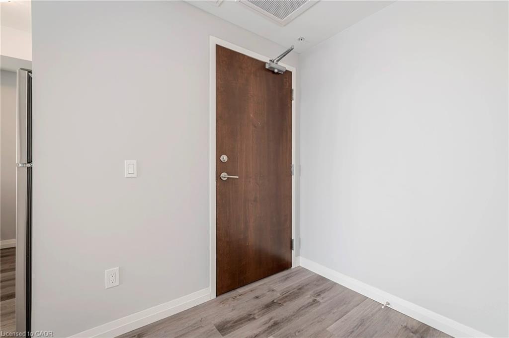 607-108 Garment Street, Kitchener, ON, N2G 0E2 - 2