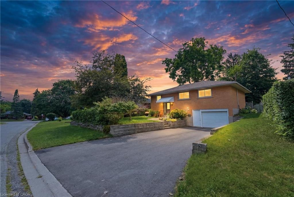 56 Renwick Avenue, Cambridge, ON, N3C 2T7