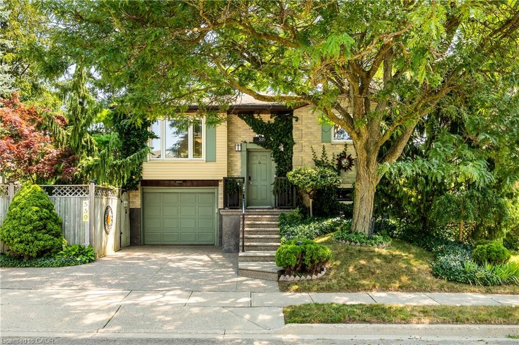 559 Halberstadt Circle, Cambridge, ON, N3H 5J5