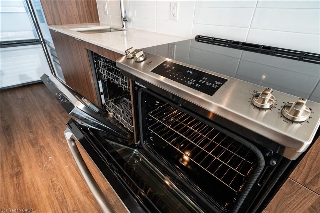 402-500 Upper Wellington Street, Hamilton, ON, L9A 0C7 - 10