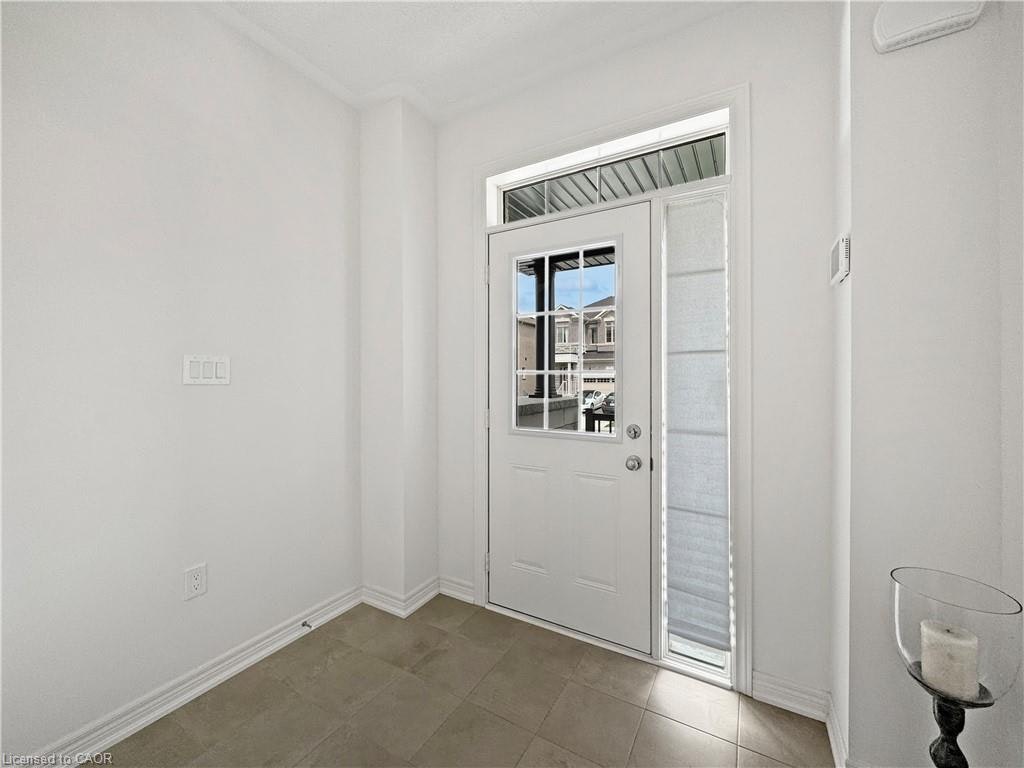 82 Gledhill Crescent, Cambridge, ON, N1T 0G5 - 2