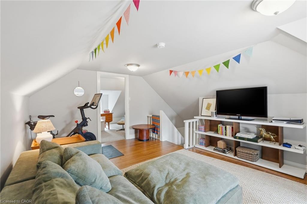 37 Connaught Avenue S, Hamilton, ON, L8M 3C3 - 31