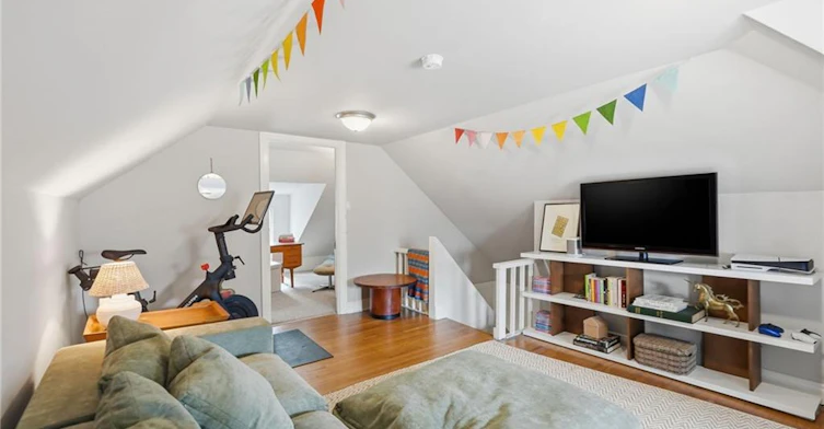 37 Connaught Avenue S, Hamilton, ON, L8M 3C3 - 31