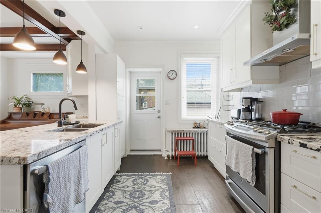 37 Connaught Avenue S, Hamilton, ON, L8M 3C3 - 12