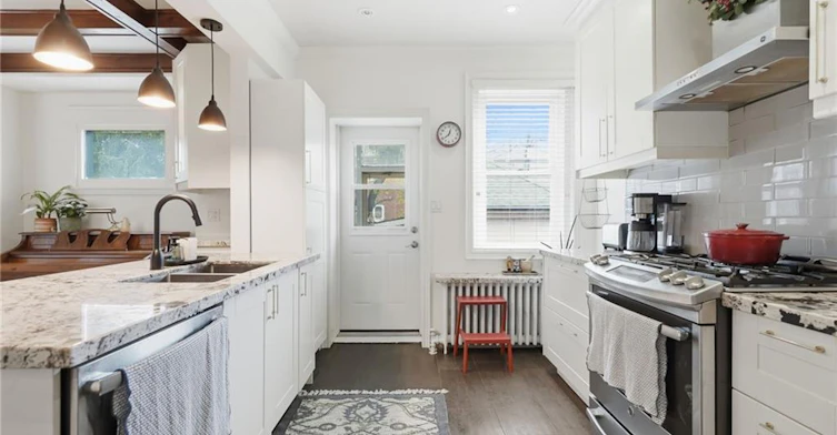 37 Connaught Avenue S, Hamilton, ON, L8M 3C3 - 12
