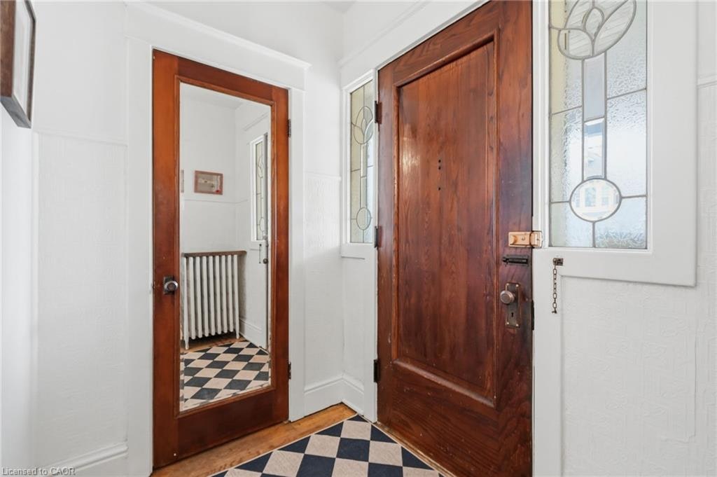37 Connaught Avenue S, Hamilton, ON, L8M 3C3 - 5