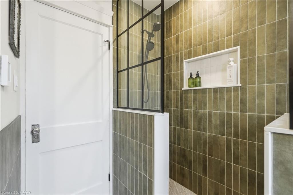 37 Connaught Avenue S, Hamilton, ON, L8M 3C3 - 22
