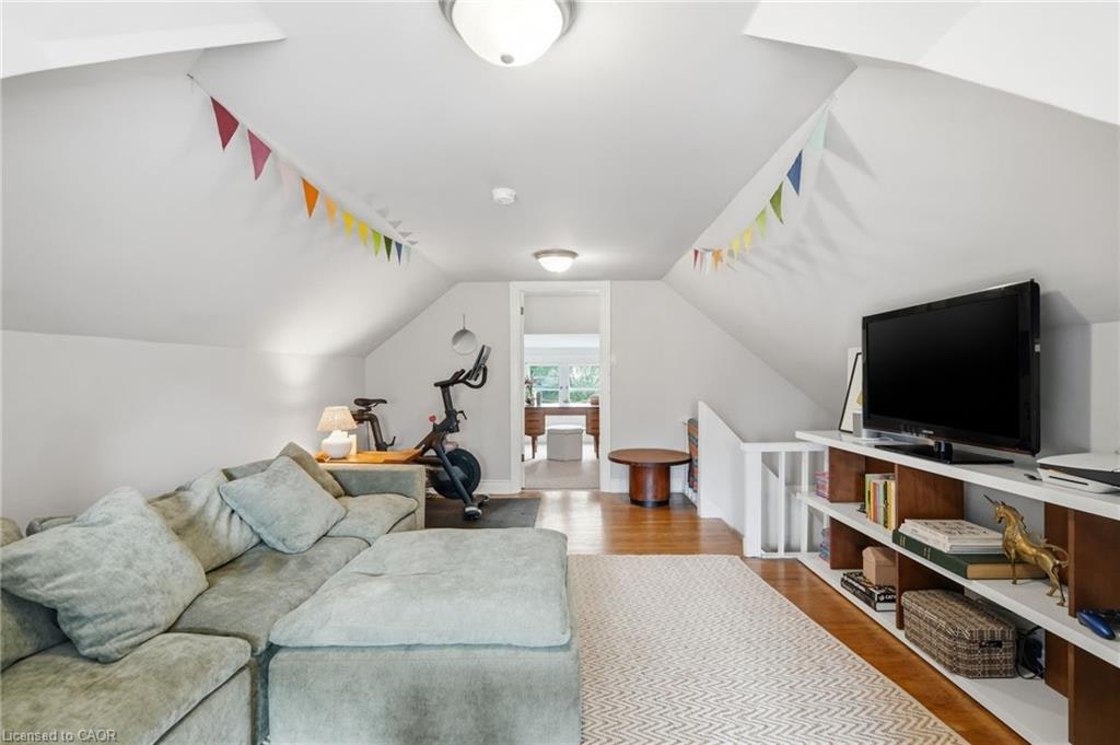 37 Connaught Avenue S, Hamilton, ON, L8M 3C3 - 33