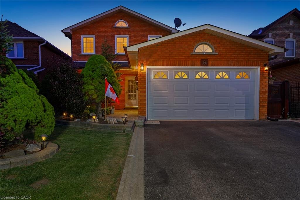 8 Cochrane Avenue, Brampton, ON, L6Z 4J4