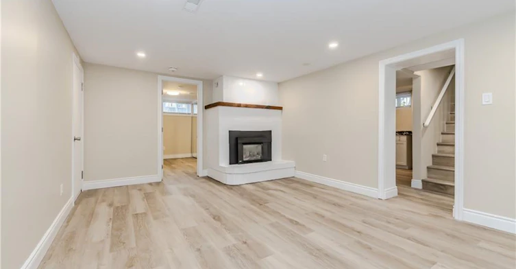 Lower-15 Edinburgh Road, Kitchener, ON, N2B 1M4 - 4