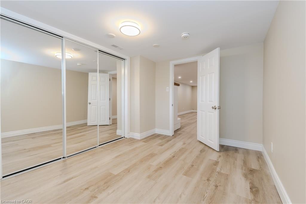 Lower-15 Edinburgh Road, Kitchener, ON, N2B 1M4 - 7