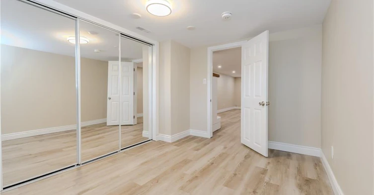 Lower-15 Edinburgh Road, Kitchener, ON, N2B 1M4 - 7