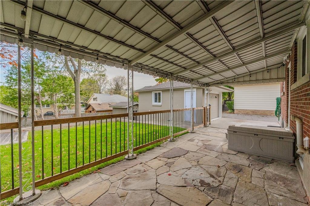 Lower-15 Edinburgh Road, Kitchener, ON, N2B 1M4 - 12