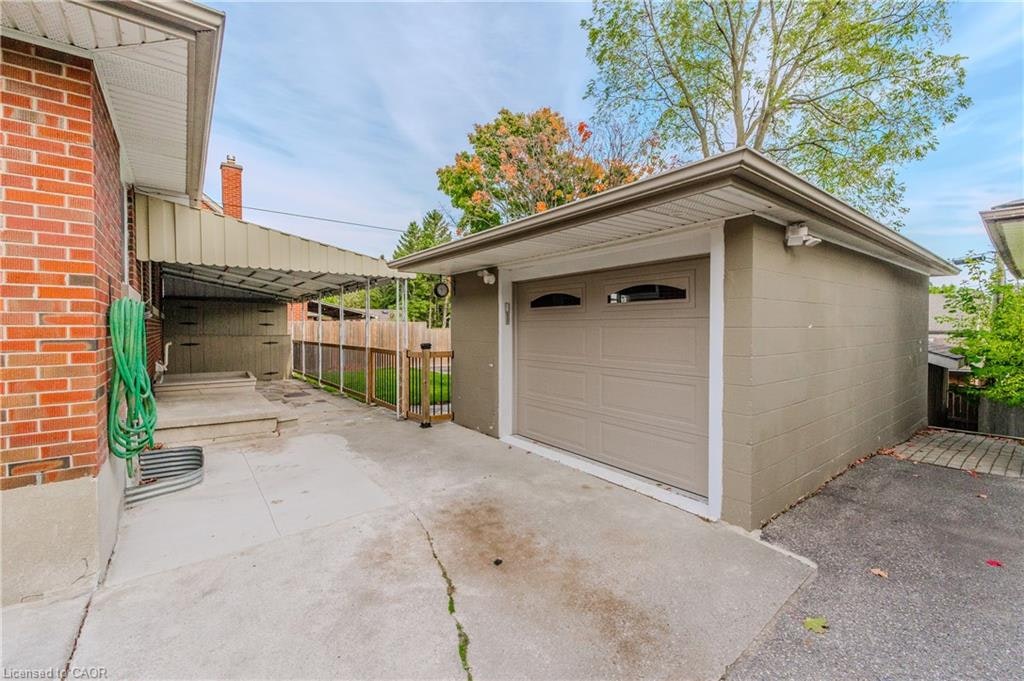 Lower-15 Edinburgh Road, Kitchener, ON, N2B 1M4 - 11