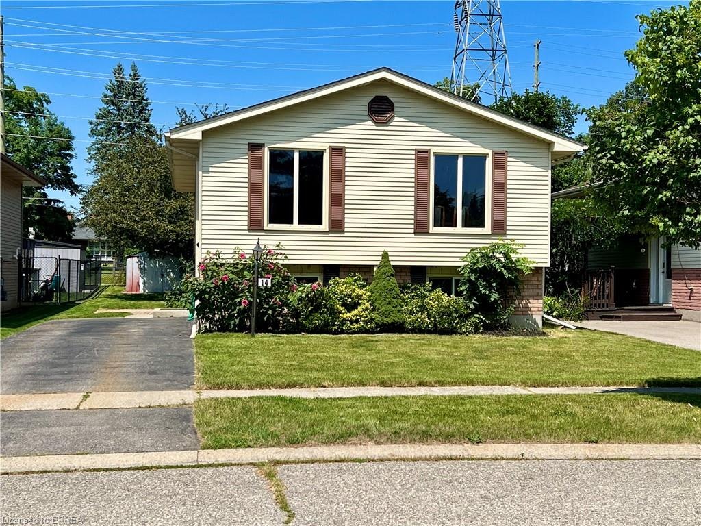 14 Arbor Drive, Brantford, ON, N3P 1Z3