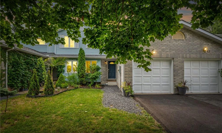 45 Freeman Crescent