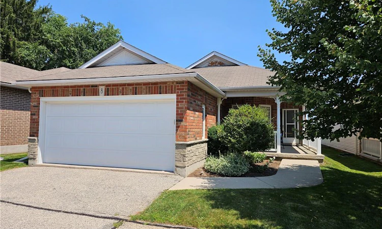 8-1662 Erb's Road