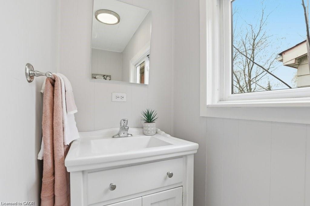 391 Douro Street, Stratford, ON, N5A 3S8 - 9