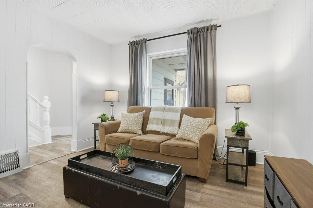 391 Douro Street, Stratford, ON, N5A 3S8 - 3