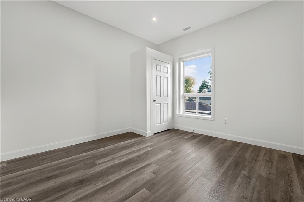 2-279 Darling Street, Brantford, ON, N3S 3X7 - 26
