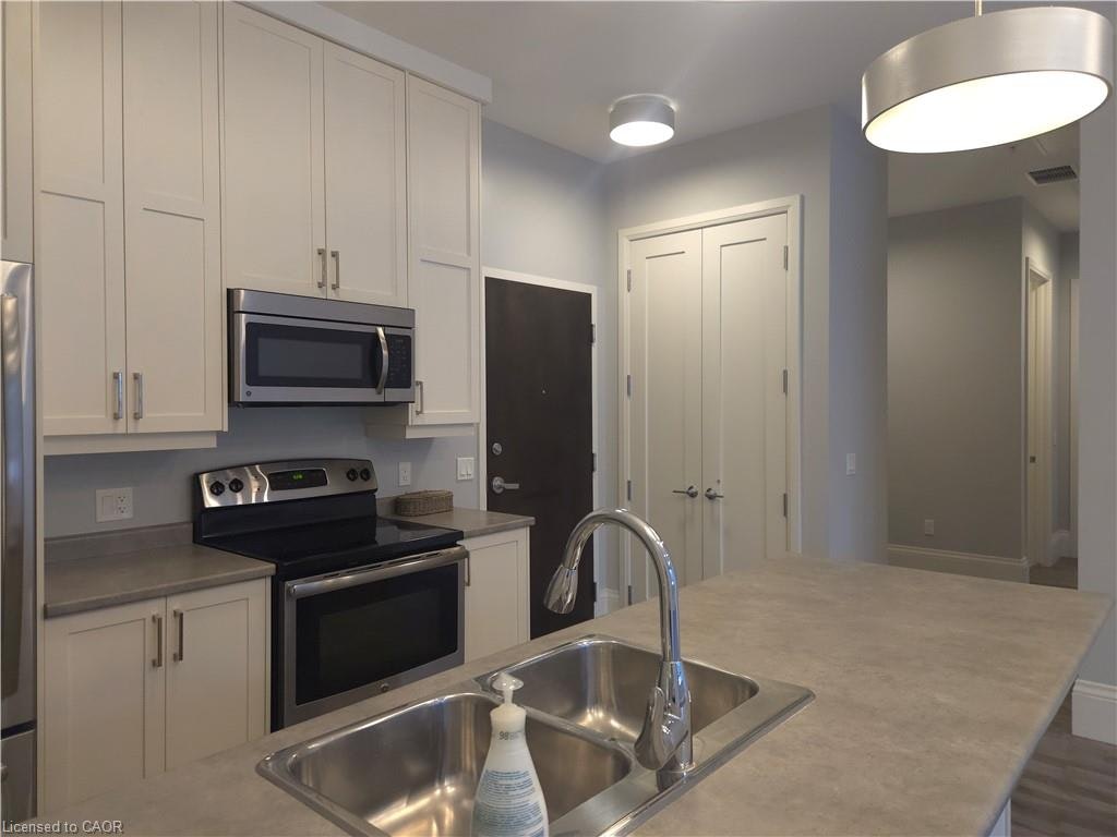202-112 King Street E, Hamilton, ON, L8N 1A8