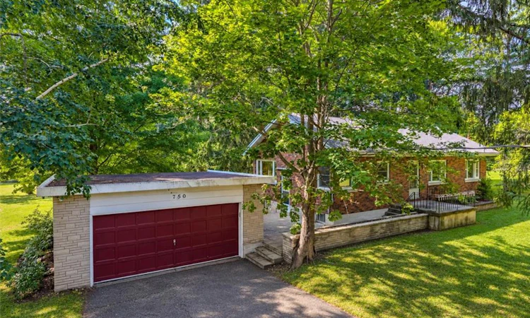 750 Eramosa Road