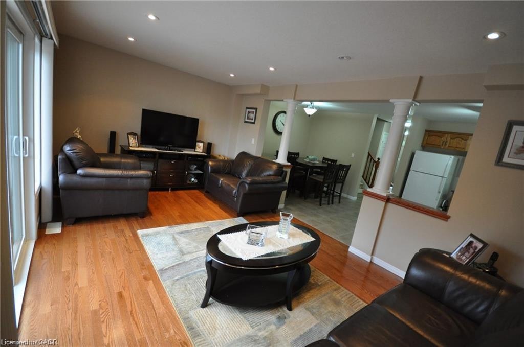 294 Briarmeadow Drive, Kitchener, ON, N2A 4L1 - 7