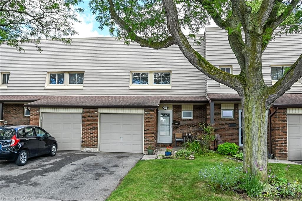 56-30 Regent Avenue, Hamilton, ON, L9B 1B3