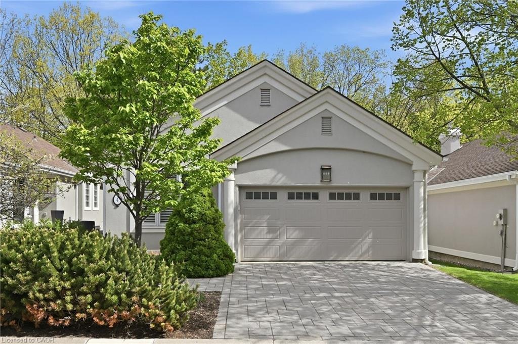 4-1095 Skyview Drive, Burlington, ON, L7P 4W7