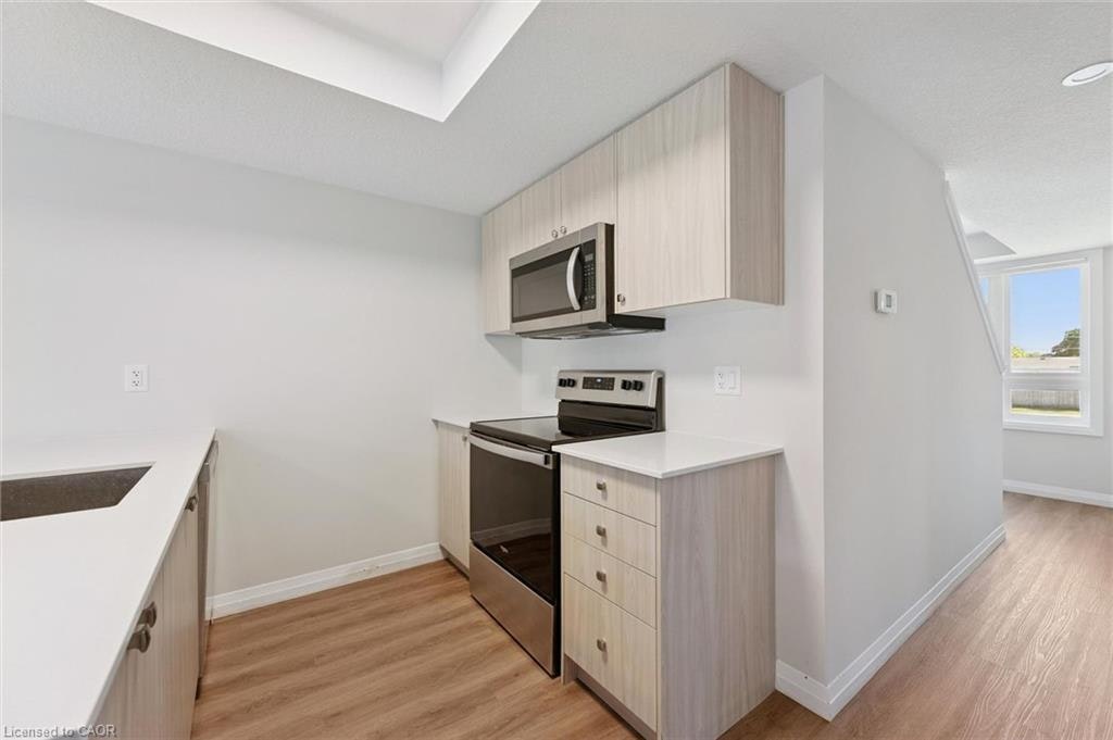 D9-410 Northfield Drive W, Waterloo, ON, N2V 0J3 - 8