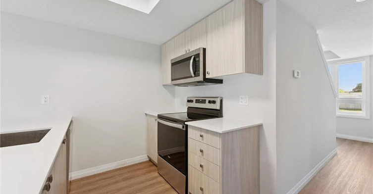 D9-410 Northfield Drive W, Waterloo, ON, N2V 0J3 - 8