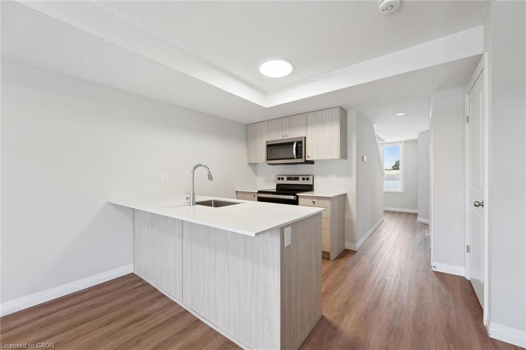 D9-410 Northfield Drive W, Waterloo, ON, N2V 0J3 - 7