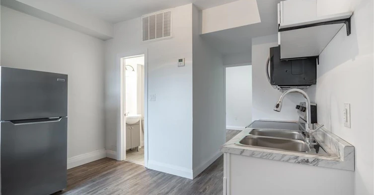 3-524 King Street E, Hamilton, ON, L8N 1E2 - 4