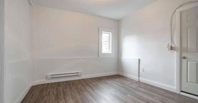 3-524 King Street E, Hamilton, ON, L8N 1E2
