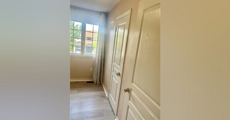 2088 Broadleaf Crescent, Burlington, ON, L7L 6S3 - 18
