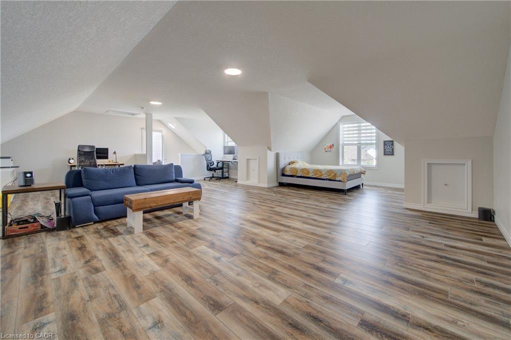 729 Keats Way, Waterloo, ON, N2T 2Y2 - 16