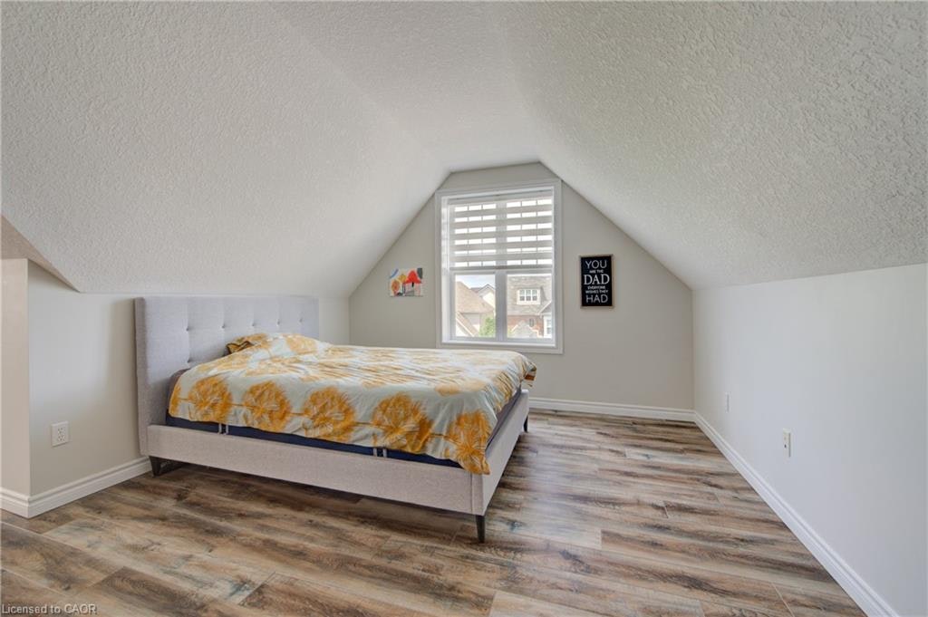 729 Keats Way, Waterloo, ON, N2T 2Y2 - 17